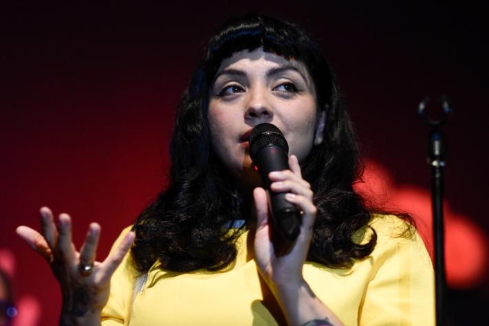 Mon Laferte por reconocimiento como chileno-mexicana: "soy muy anti-patriota"
