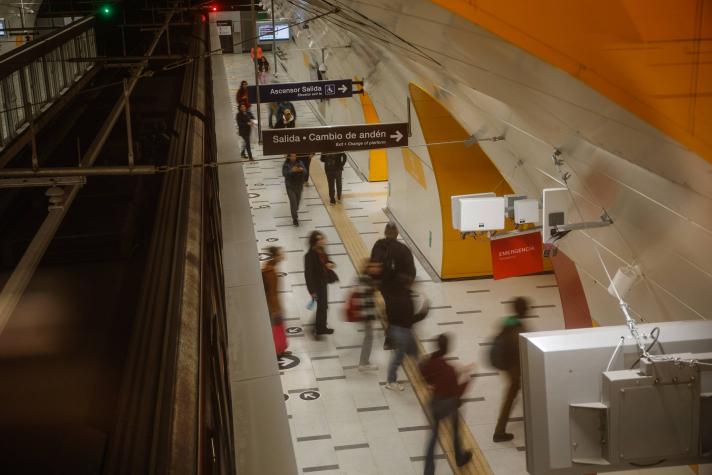 ¿A qué hora abre el Metro de Santiago este sábado 21 de octubre?