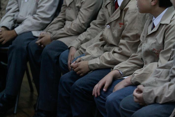 Estudiante chino termina en cuidados intensivos tras realizar castigo de 200 sentadillas