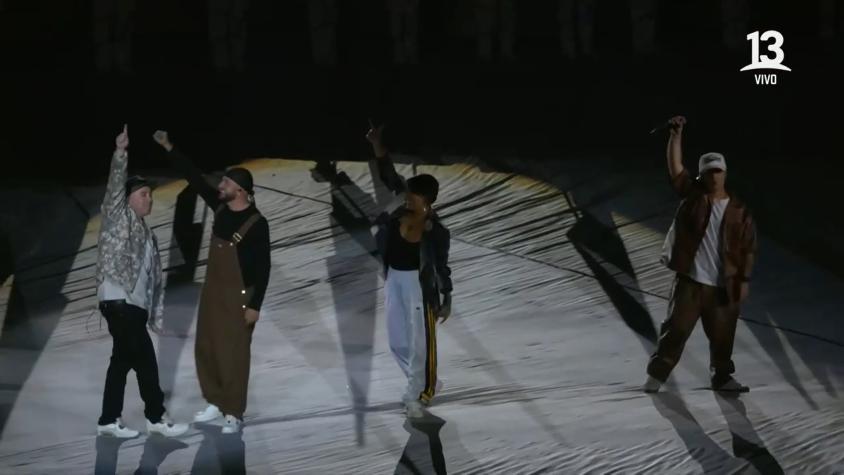 Ceremonia inaugural: Anita Tijoux y Movimiento Original cantaron "A la cima", el himno de Santiago 2023