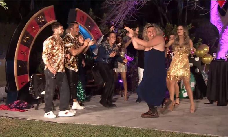 ¡Muackiti, muackiti, yo siempre gano!: Simón de la Costa celebró premio con fabuloso baile