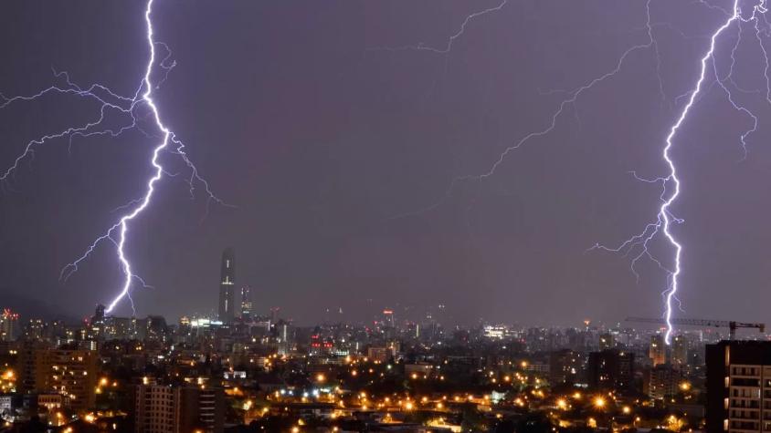 Clima cambiante: anuncian tormentas eléctricas para Santiago 