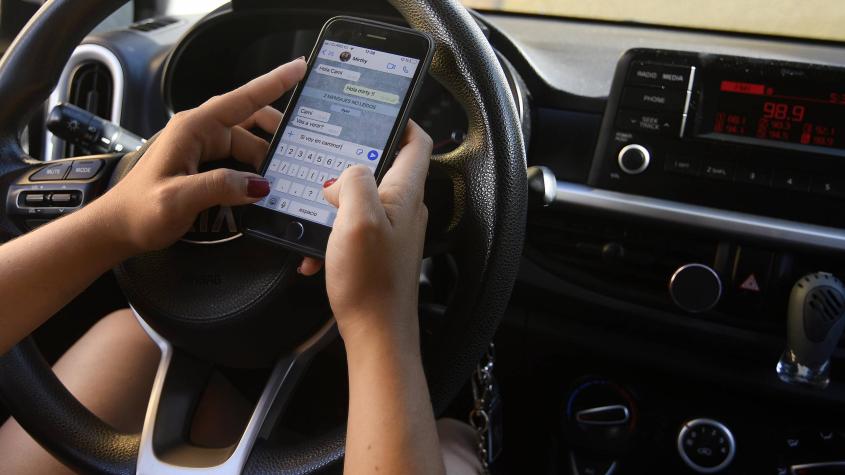 Ley No Chat: ¿Qué multas puedo recibir por usar el celular en conducción?