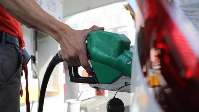 Descuentos en la bencina por noviembre: puedes ahorrar hasta $200 por litro