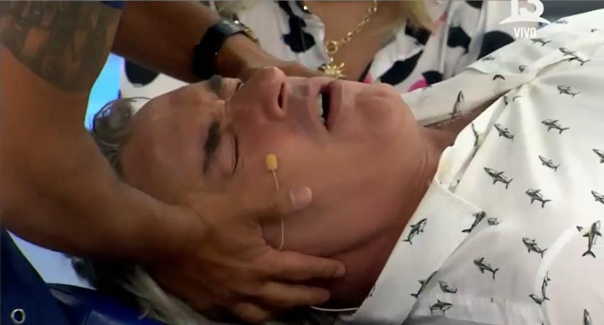 "¡Oh!": José Luis Repenning se sometió a una intensa sesión de quiropraxia