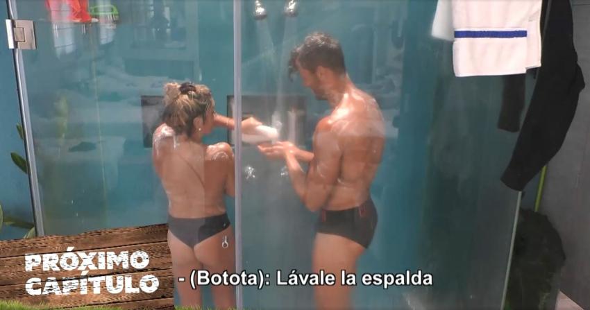 Sensual ducha de Fabio Agostini y Angélica Sepúlveda en Tierra Brava