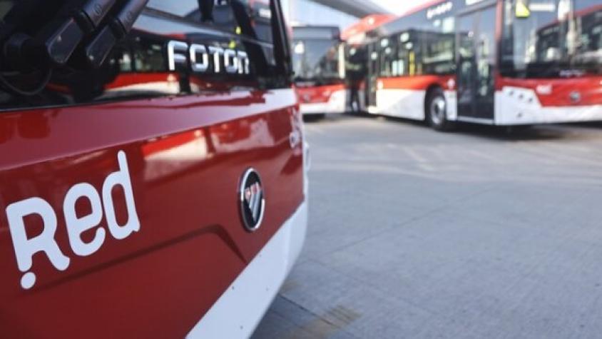 Nuevo recorrido de bus llegará al Aeropuerto de Santiago: ¿Cuál es el horario?