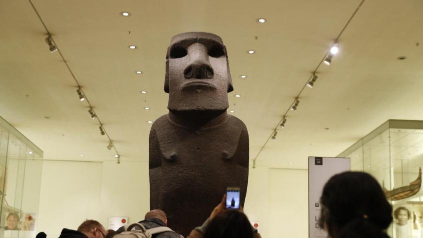 "Fue un robo": Alcalde de Rapa Nui revela intenciones de recuperar moai de Museo Británico