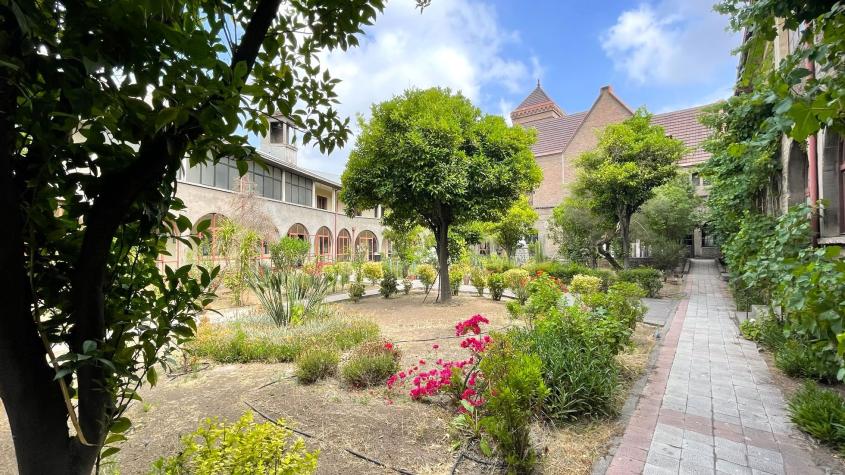 Monasterio de más de 100 años en Ñuñoa es puesto en venta: precio ronda los US$7,7 millones  