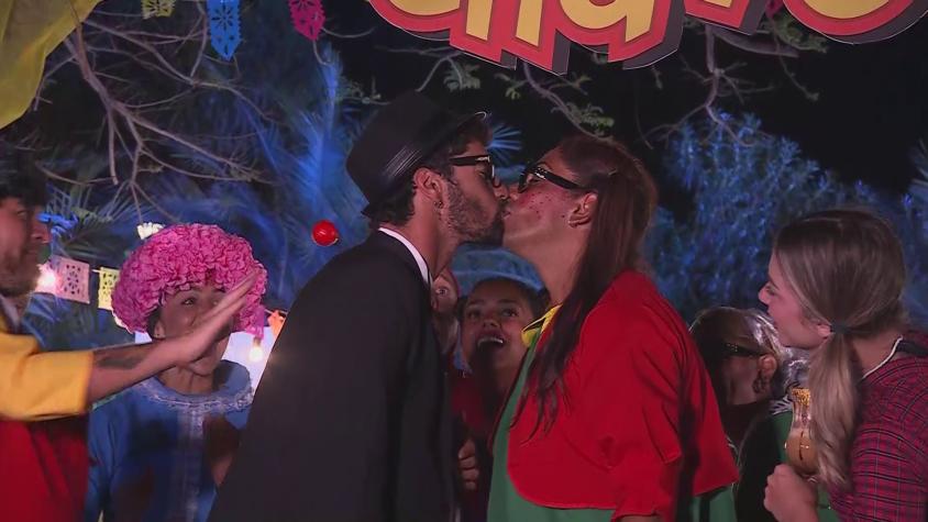 ¡Botota finalmente se besó con Jhonatan Mujica!: ¿primero de muchos?