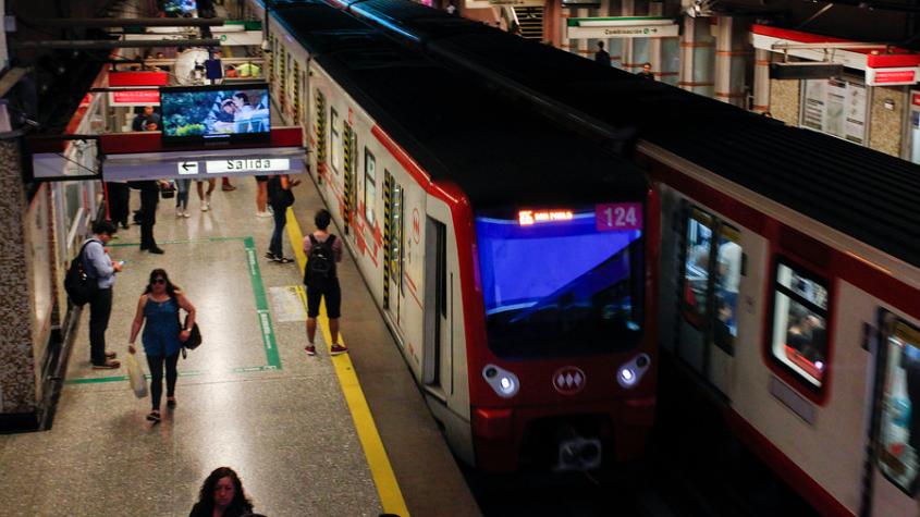 Suspenden servicio en Línea 1 del Metro de Santiago por emergencia 
