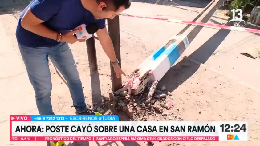 ¡Insólito! Poste cayó sobre una casa en la comuna de San Ramón