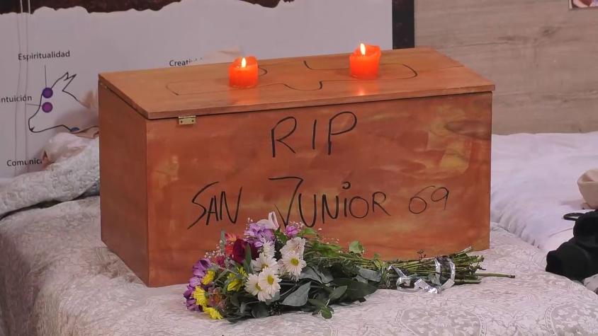 Mar de lágrimas en el funeral de Junior Playboy en Tierra Brava