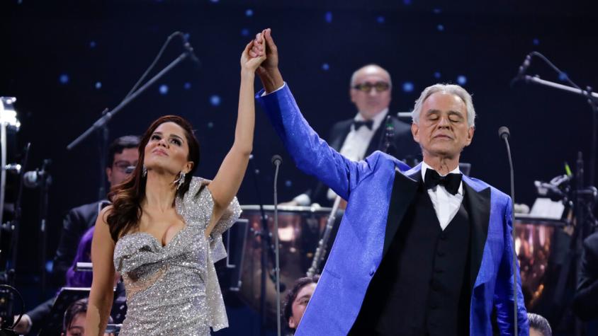 Larisa Martínez y Andrea Bocelli