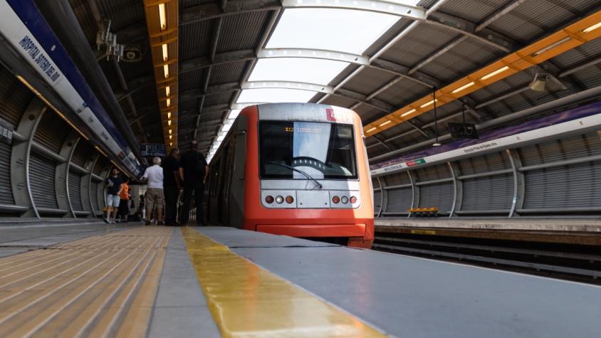 Metro de Santiago ofrece trabajos: conoce los requisitos y cómo postular