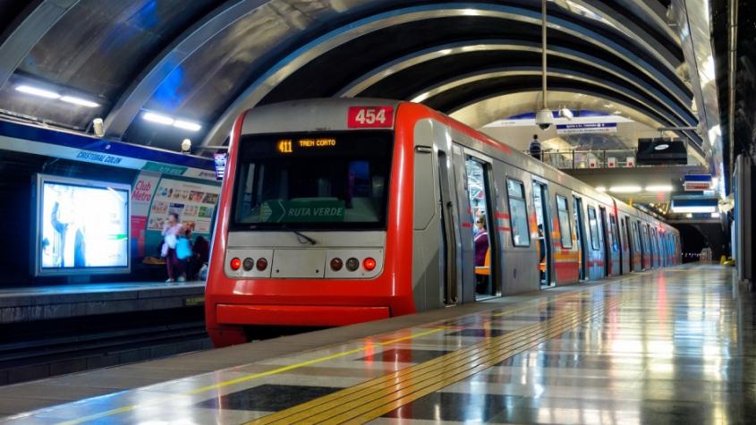 Metro de Santiago - Créditos: Agencia Uno