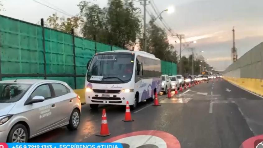 Motorista fallece en accidente en Peñalolén: hecho generó taco kilométrico