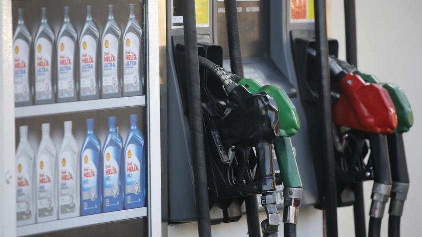 Un alivio para el bolsillo: Esta semana baja el precio de la bencina