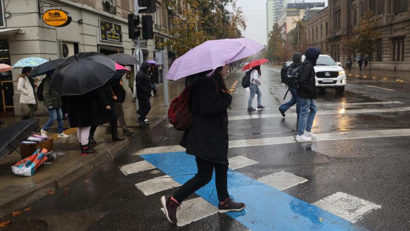 Esta es la hora dónde la lluvia será más intensa en la RM según Michelle Adam