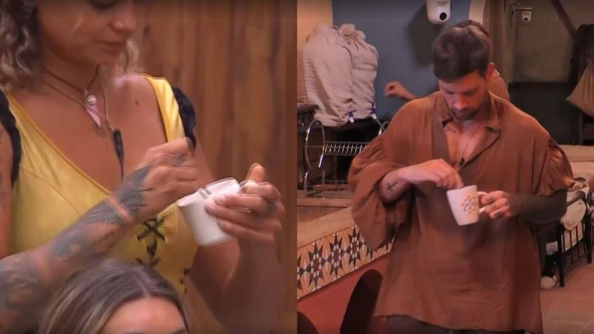 Qué hacen los participantes con las tazas de Ganar o Servir