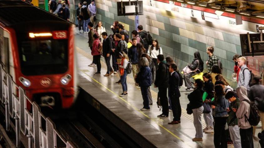 Metro de Santiago informa la suspensión de otra estación de la Línea 3