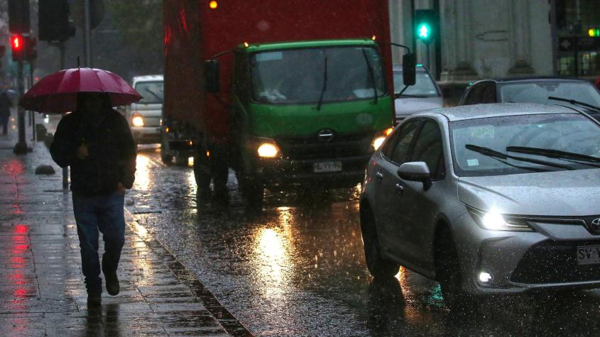 Lluvias por varios días: el intenso pronóstico del tiempo de Google para Santiago