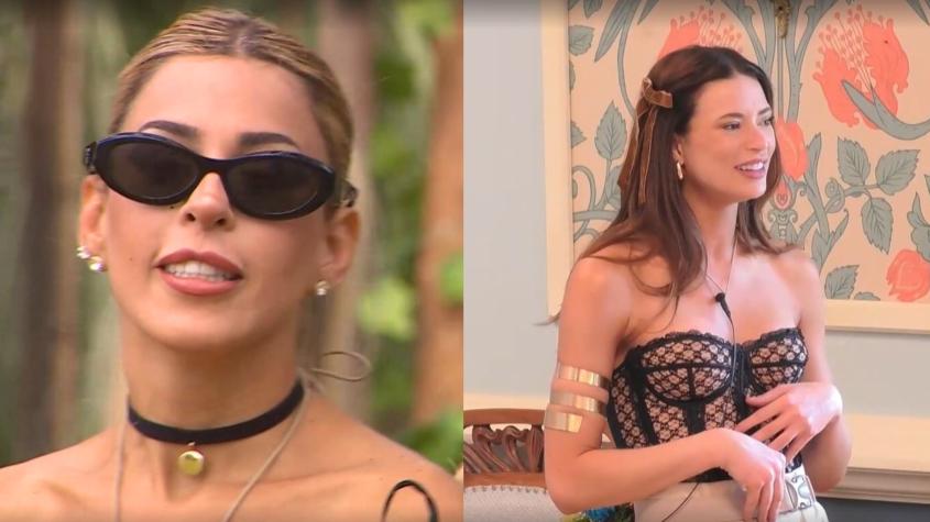 Oriana imita y se burla de Julia por haberle "copiado":  “Se ha puesto un brazalete”
