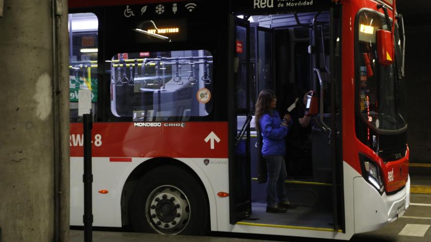 Anuncian refuerzo de buses en la Región Metropolitana durante Fiestas Patrias