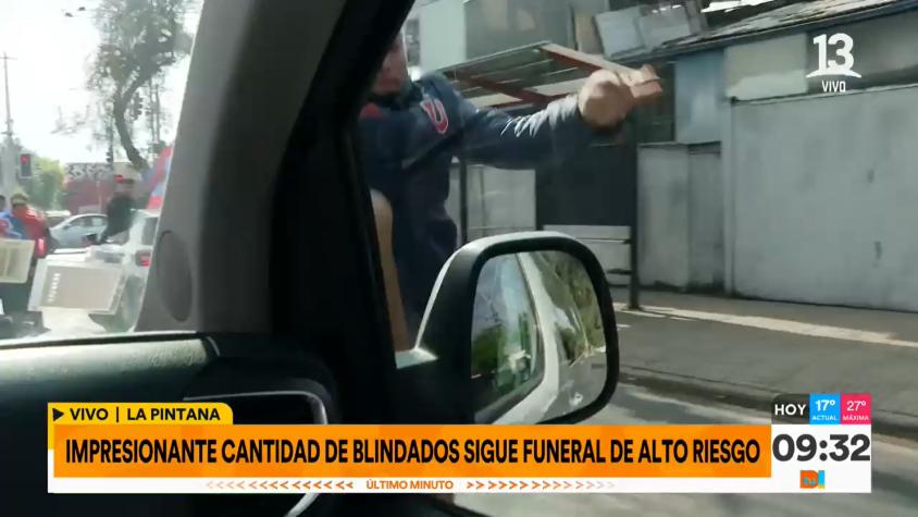 Equipo de "Tu Día" es agredido en el cortejo de funeral de conocido barrista