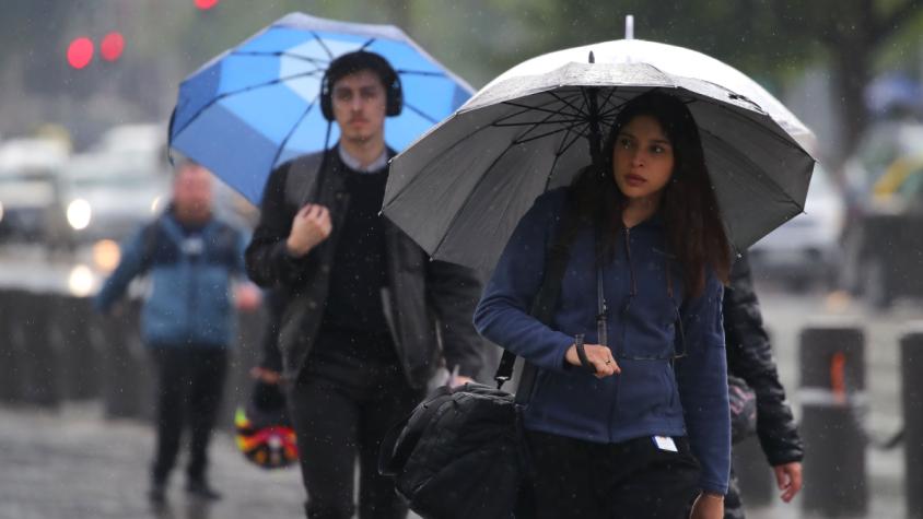 Lluvia en la Región Metropolitana: Este será el horario de mayor intensidad de precipitaciones