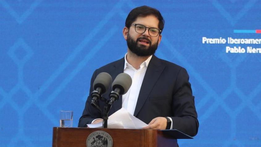 Aseguran que Presidente Gabriel Boric le habría contado sobre su denuncia a Manuel Monsalve