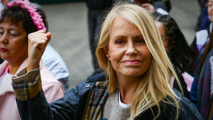 Dejó registro de sus lesiones: Cecilia Bolocco se baja de la Teletón por problemas de salud