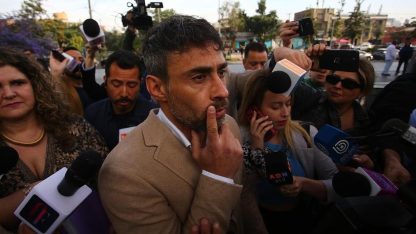 En completo silencio: así fue la llegada de Jorge Valdivia a tribunales por nueva audiencia de formalización