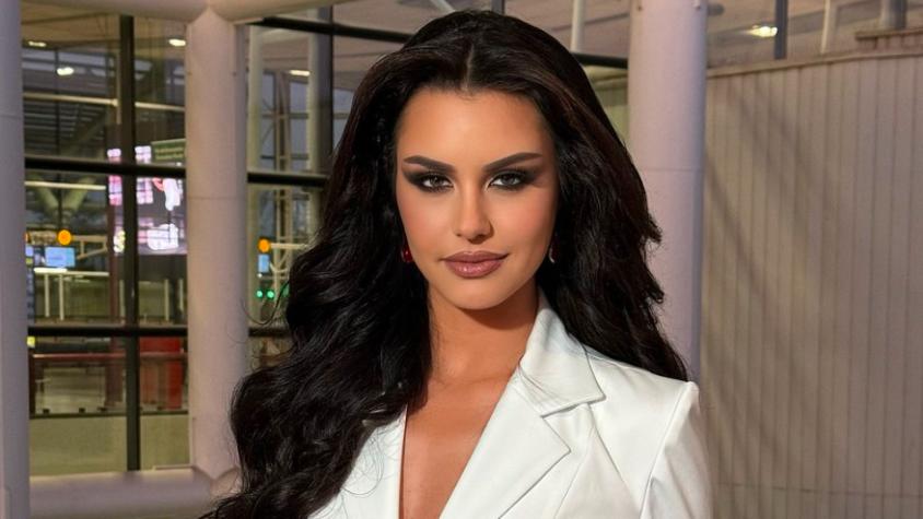 Emilia Dides es ovacionada al desfilar con elegante traje de baño en el Miss Universo 2024