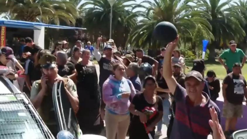 Feriantes protestan en la Municipalidad de San Ramón por reubicación de histórica feria