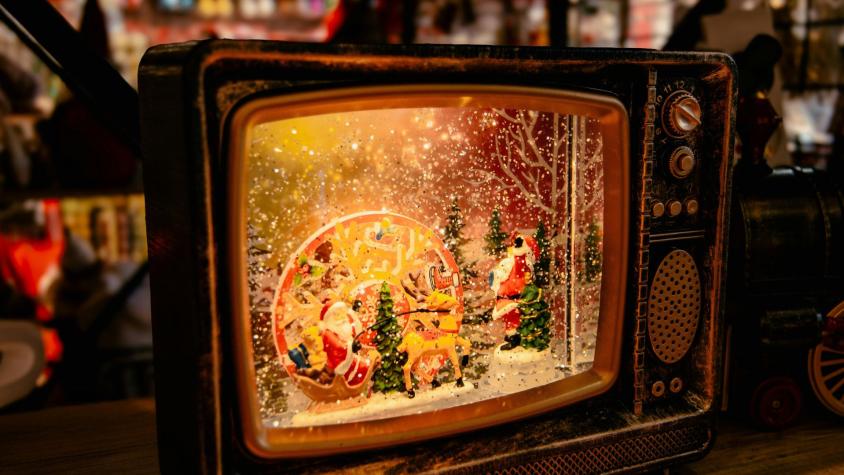 Para esperar al Viejito Pascuero: Así será la programación de Navidad en Canal 13