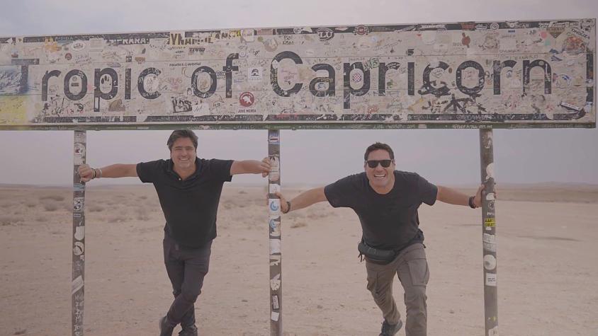 En "Socios por el Mundo": Jorge Zabaleta y Pancho Saavedra recrearán antigua foto de Toni Espadas y su esposa en el desierto de Namib