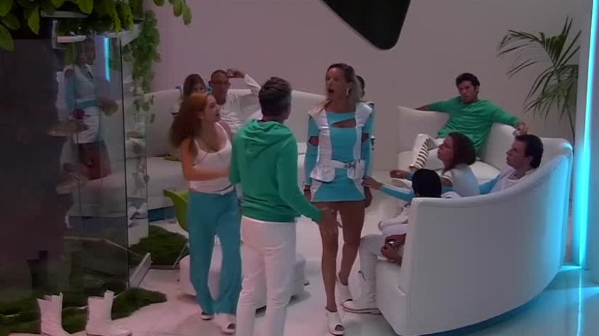 Mundos Opuestos 2 | Capítulo 4