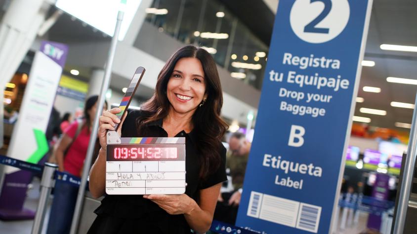 "Tuve que hacer de todo": Karla Constant cuenta cómo fue grabar la nueva temporada de "Hola y Adiós"