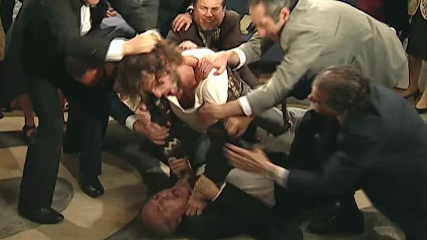 Hippie | Capítulo 83 | La venganza de Cristóbal