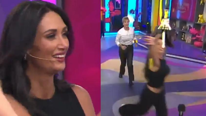 Pamela Díaz protagonizó divertido chascarro en pleno concurso: Casi termina arriba de las cámaras