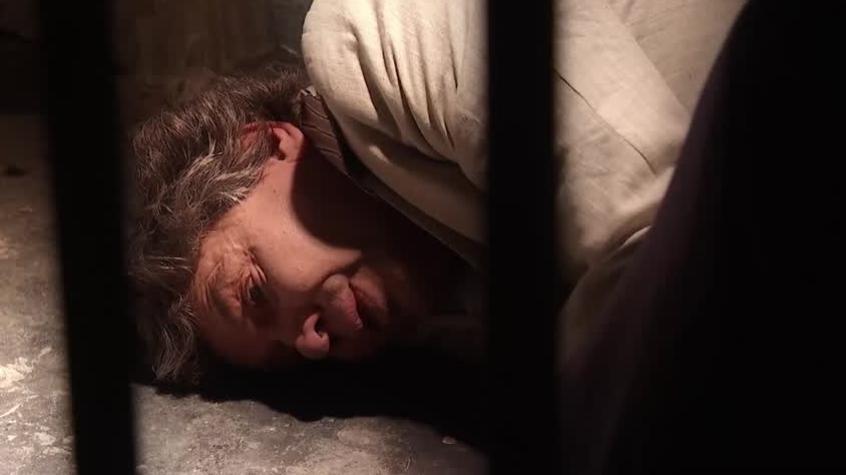 Secretos en el jardín | Capítulo 57 | Carlos está preso