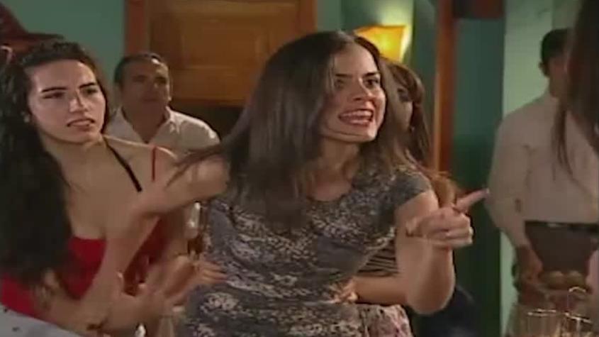 Primera Dama | Capítulo 78 | Sabina pierde el control