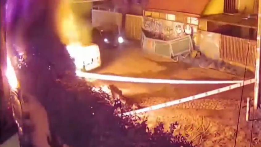 De otro mundo: Trabajador usa soplete para encontrar fuga de gas y provoca incendio en Conchalí