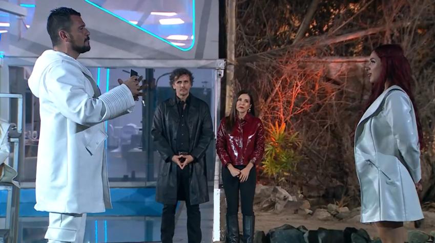 Mundos Opuestos | Capítulo 13