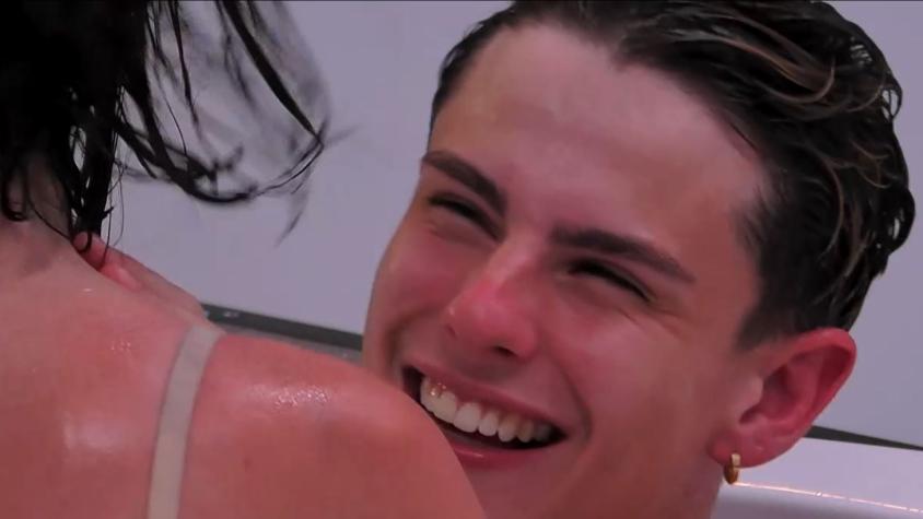 Mundos Opuestos | Capítulo 18