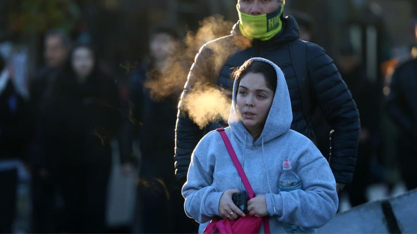 Mínimas de hasta 12 grados bajo cero: Michelle Adam anuncia ola polar para algunas regiones de Chile
