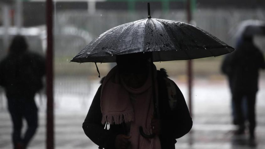Vuelven las precipitaciones a la capital: revisa dónde y cuándo lloverá en Santiago
