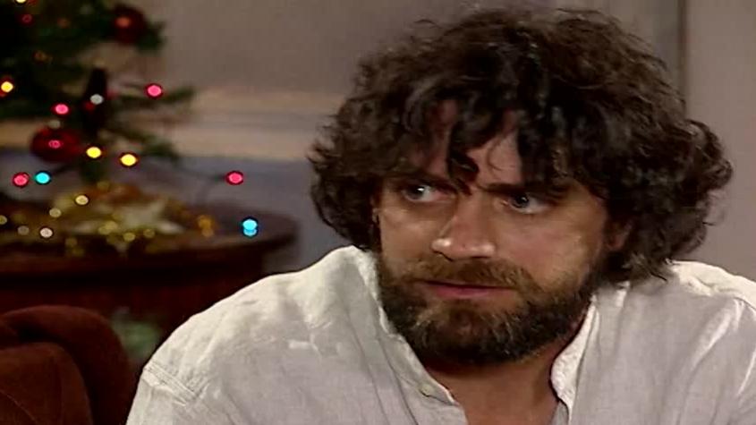 Gatas y Tuercas | Capítulo 96 | Richard intenta salvar a Karla