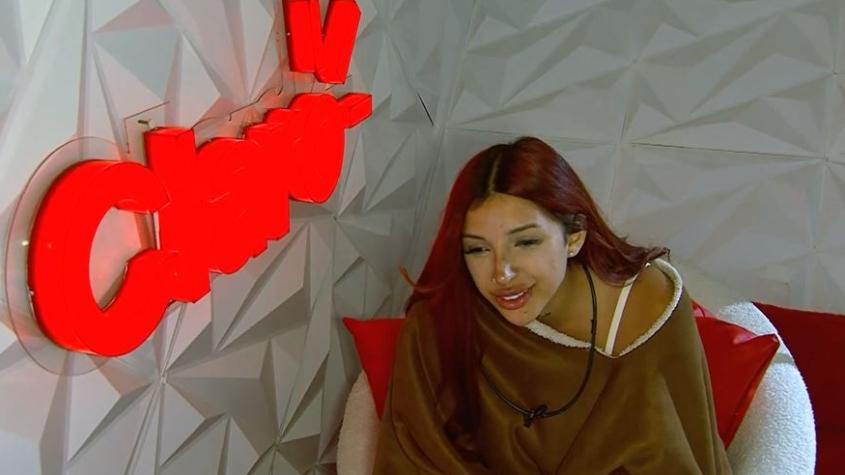 Chilota recibió un importante anuncio durante una videollamada con su familia en Mundos Opuestos